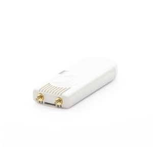 ePMP FORCE300CSML para zonas con alta interferencia, hasta 400+ Mbps, 4910 – 6200 MHz, 802.11 AC Wave2, Conectorizado, latencia baja (C050910C161A)