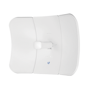 Cliente PtMP LTU™ Long Range, 5 GHz (4.8 – 6-2 GHz) con antena integrada de 26 dBi