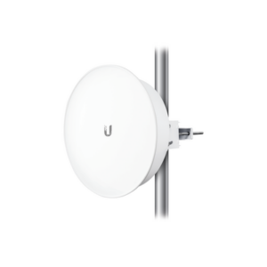 PowerBeam airMAX AC ISO hasta 450 Mbps, 5 GHz (5150 – 5875 MHz) con antena integrada de 22 dBi con aislamiento RF y radomo incluido
